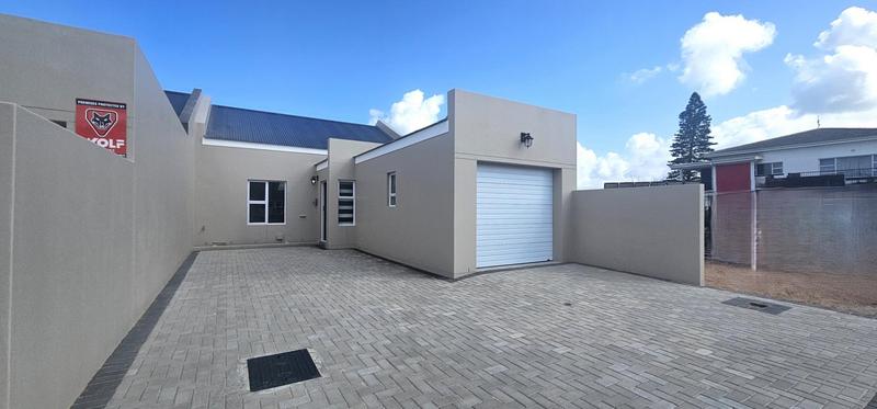 2 Bedroom Property for Sale in Villa Diamante Western Cape